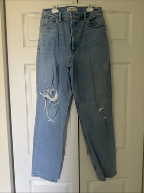Abercrombie and Fitch – the 90s straight – curve love